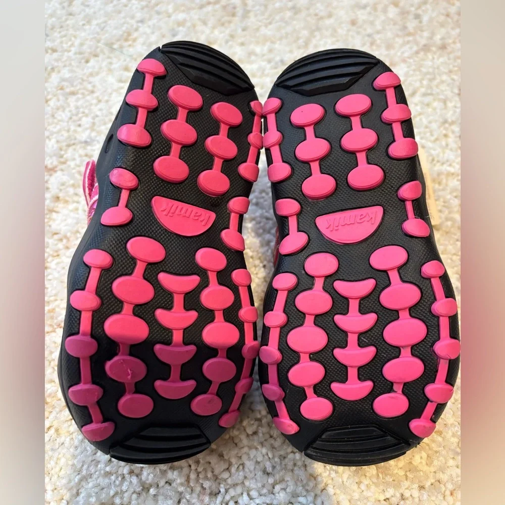 Kamik Crab Shine NWT sz 8
